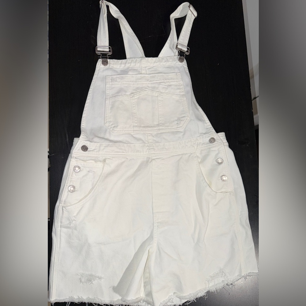 GAP White Denim Short Overalls – Size Small